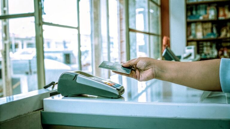 Can I Use My Credit Card in Lebanon? What Tourists Need to Know